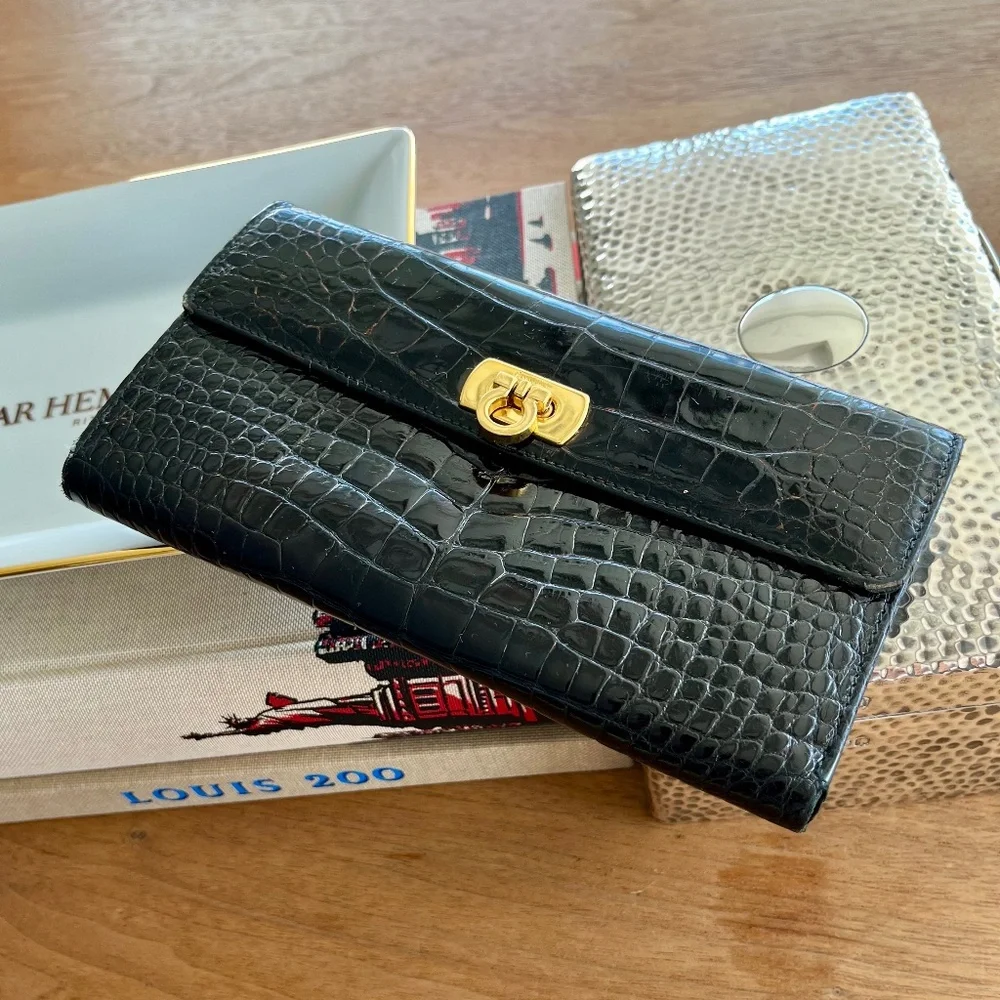 Salvatore Ferragamo Black Croc Embossed Leather Wallet with Gold Tone Hardware